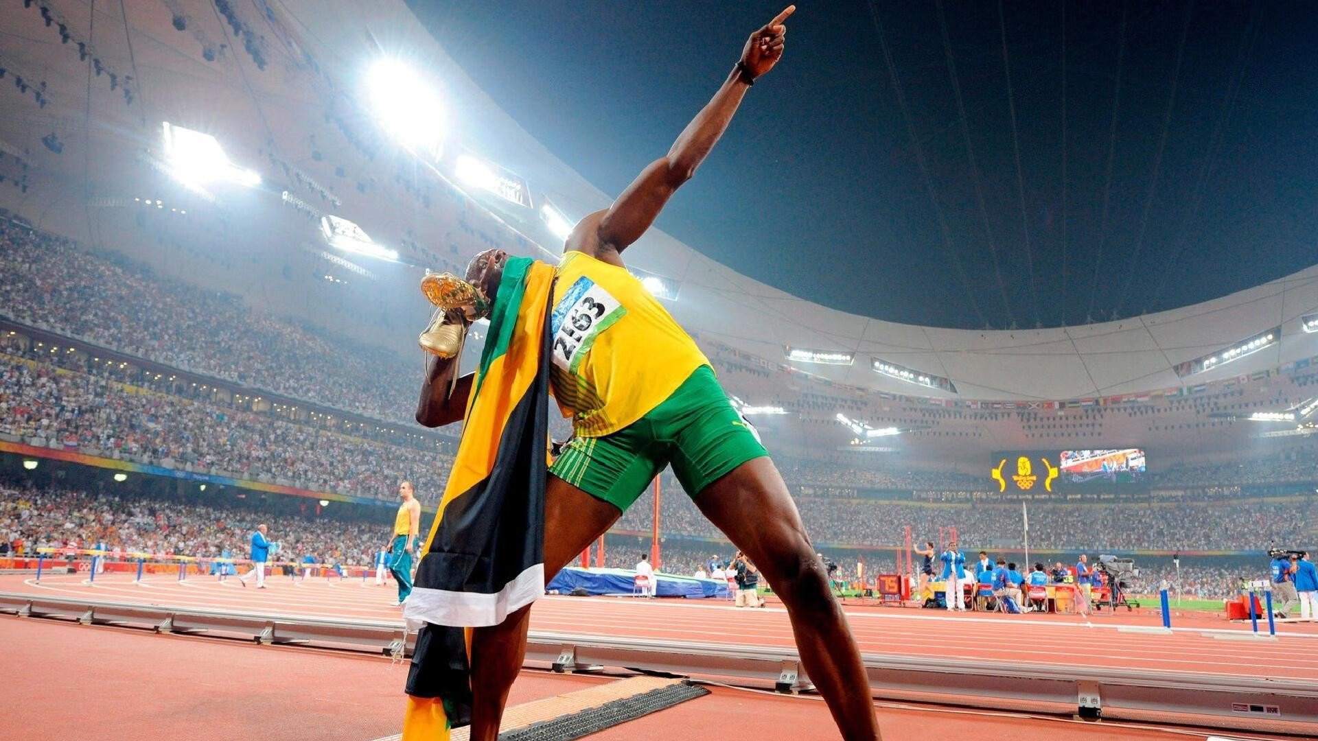 “马科斯·莫奇的防守意识与全面技能,帮助阿根廷美洲狮队建立稳固后防”