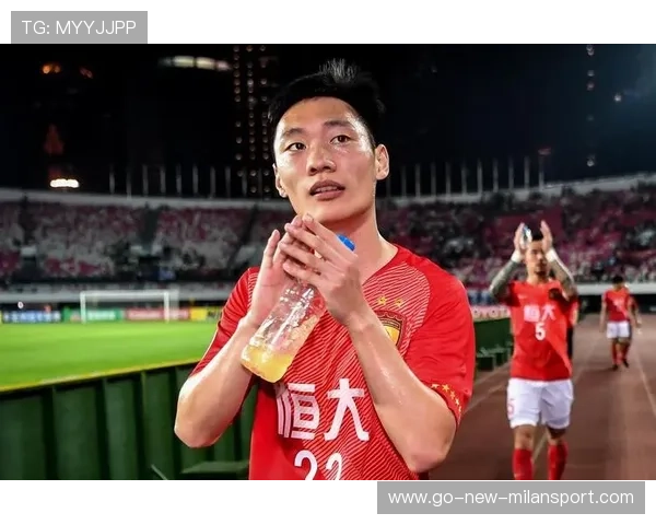 球员加盟后迅速融入体系，成为首发常客